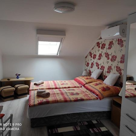 Appartement Era Apartman à Harkány Extérieur photo