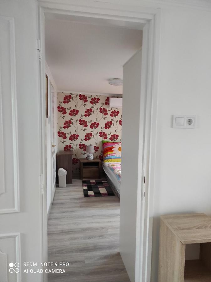 Appartement Era Apartman à Harkány Extérieur photo