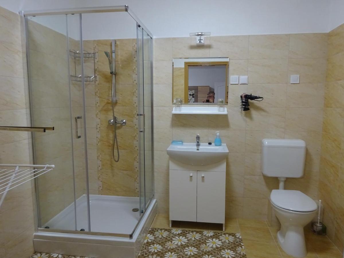 Appartement Era Apartman à Harkány Extérieur photo